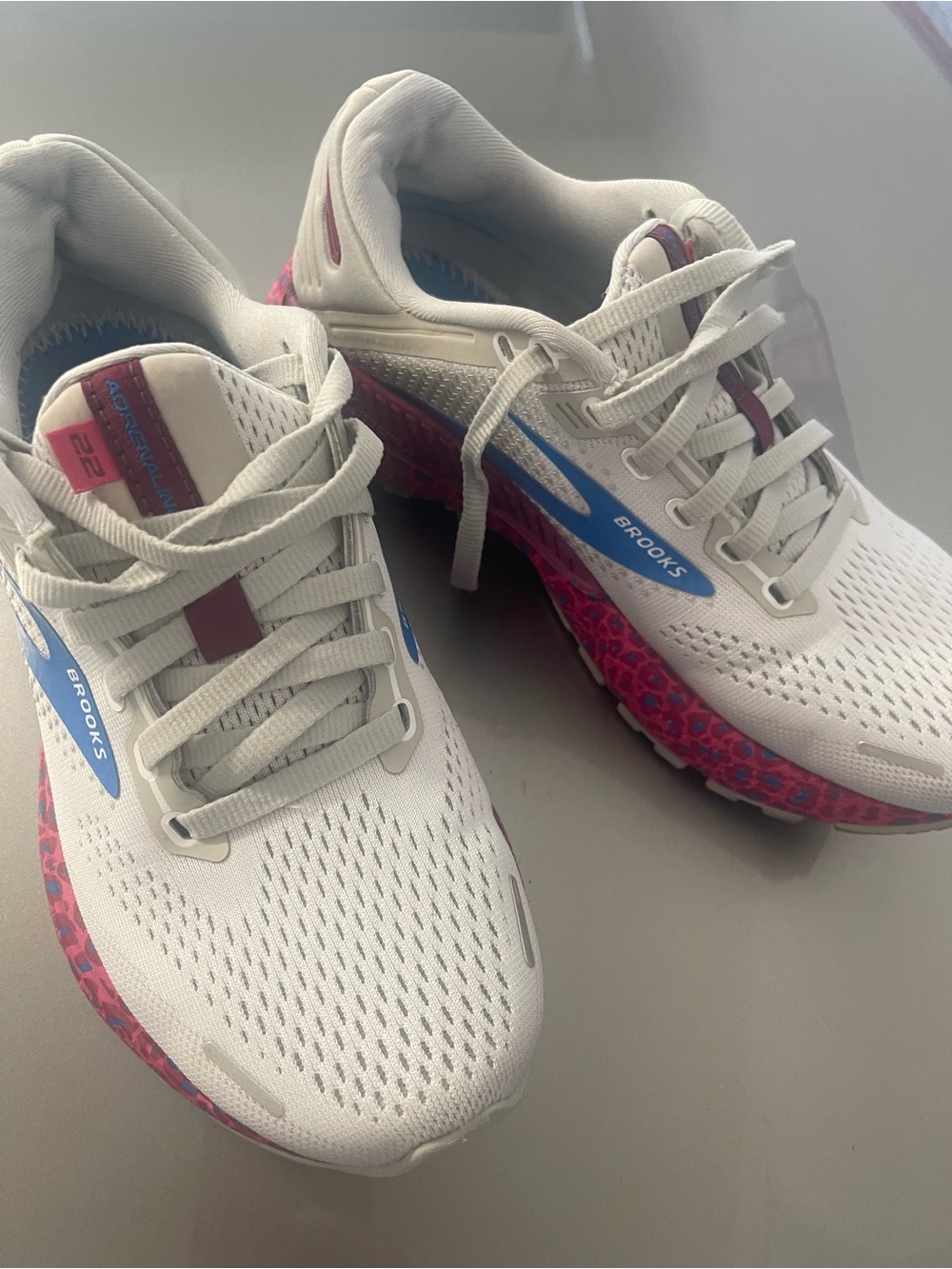 Brooks Adrenaline GTS 22 Women’s White Running Shoes with Pink and Blue Accents - Picture 11 of 11